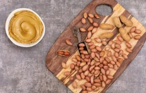 کره بادام‌زمینی یا خود بادام‌زمینی ؟ کدام را ترجیح می‌دهید؟