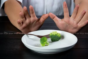 وسواس غذایی چیست؟ علائم، درمان ها و راهبردهای مقابله موثر