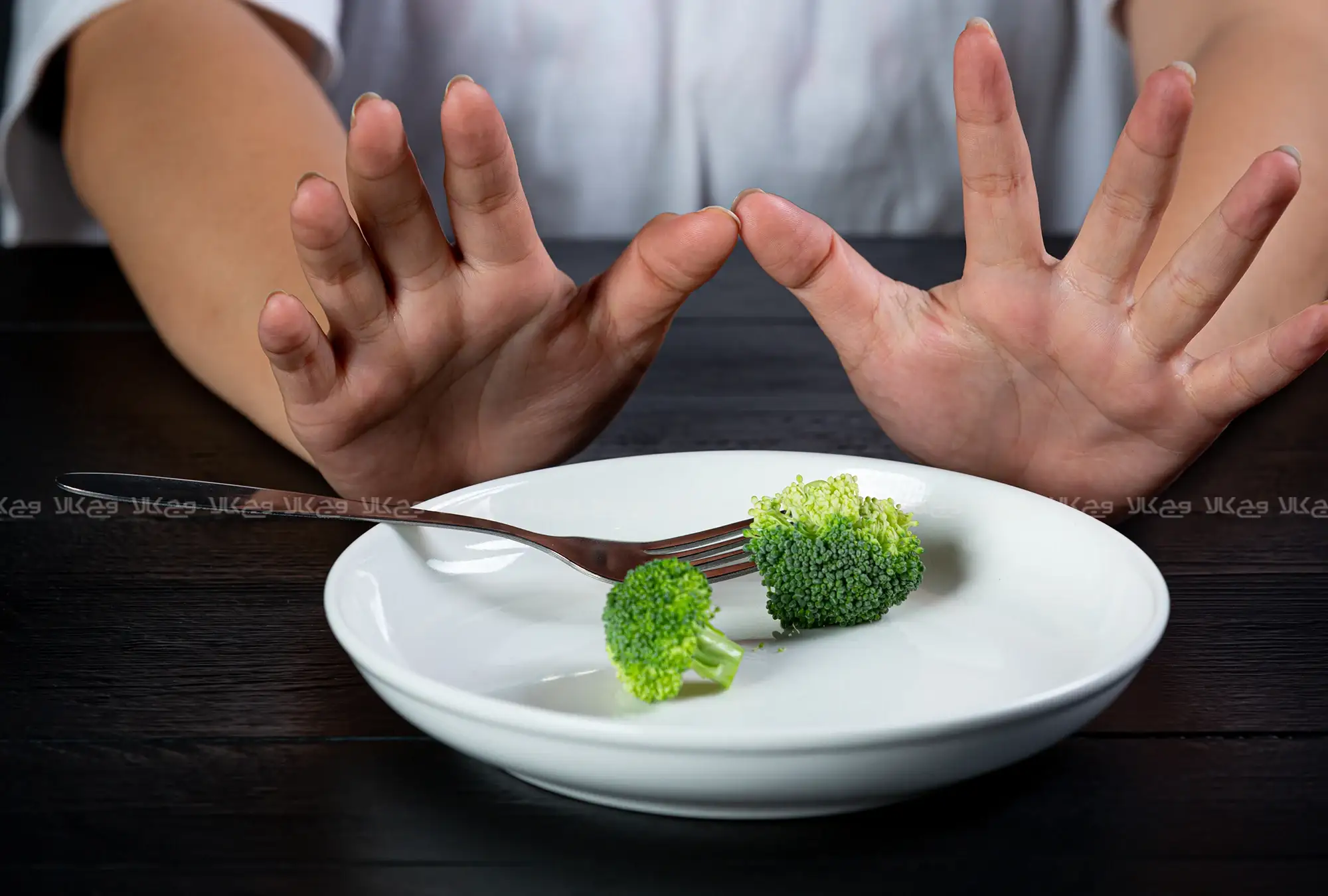 وسواس غذایی چیست؟ علائم، درمان ها و راهبردهای مقابله موثر