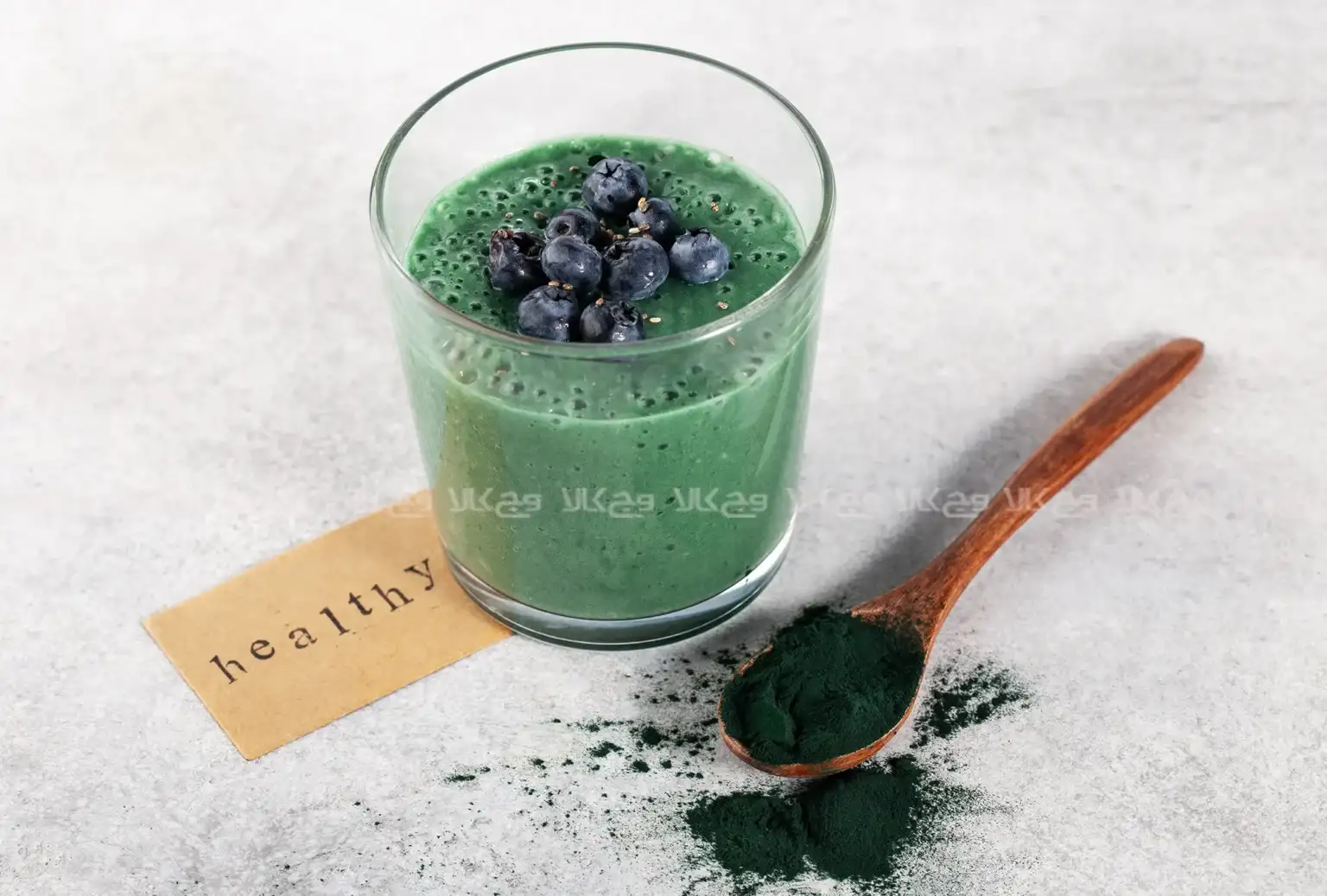 طرز تهیه اسموتی پروتئینی با جلبک دریایی اسپیرولینا