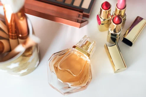 خرید عطر و اسپری