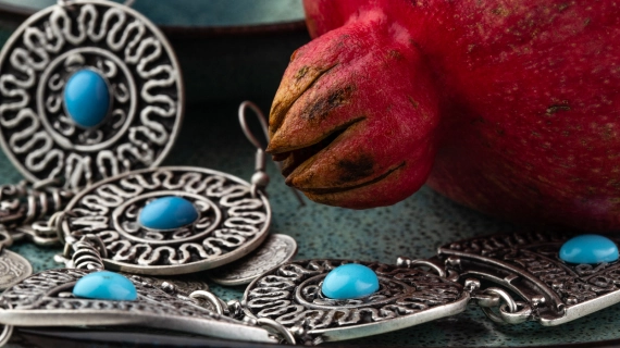تلفیقی از هنر و زیبایی با خرید زیورآلات قلمزنی اصفهان