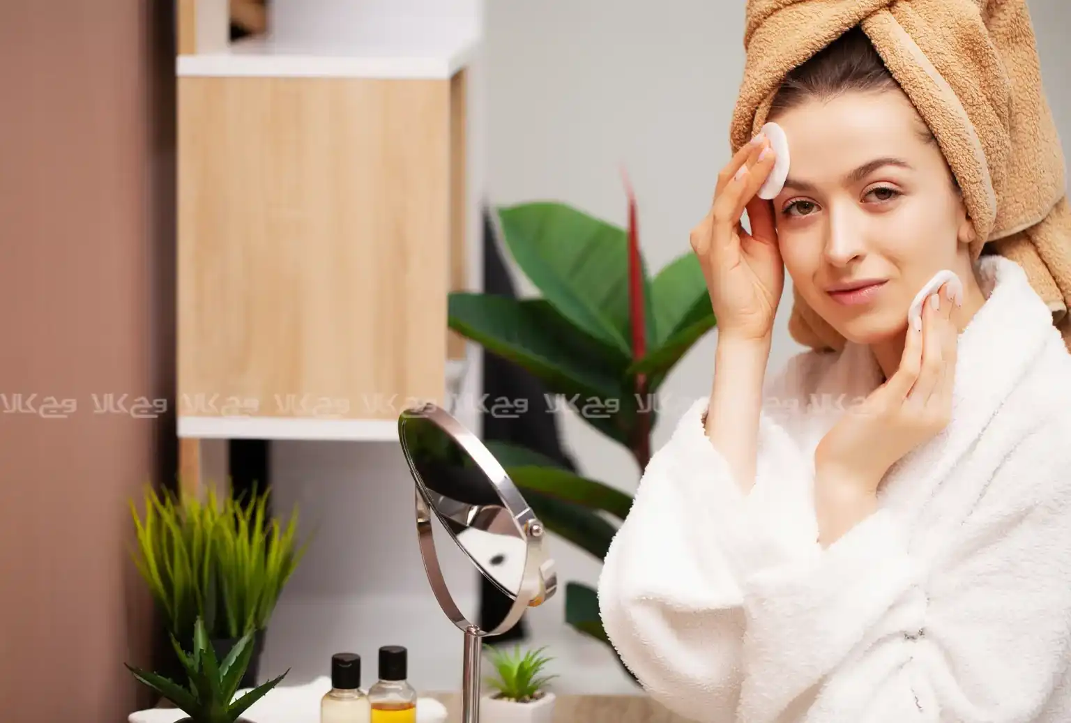 روتین مراقبت از پوست خشک؛ یک روتین سالم، کم‌خطر و سازگار با پوست