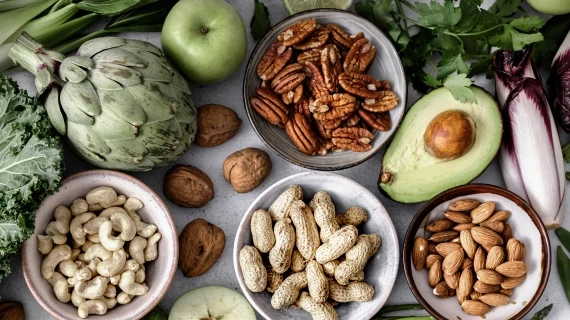 علائم مشکلات گوارشی در مردان و زنان راهکارهای طبیعی برای بهبود گوارش