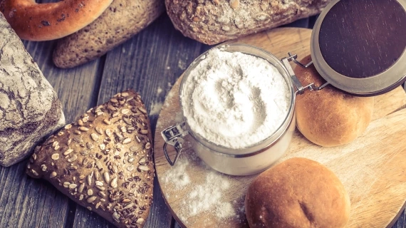 راهنمای خرید هوشمند: چگونه بهترین آرد و پودر را انتخاب کنیم؟