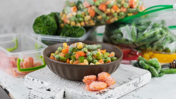 بهترین راه برای پختن سبزیجات منجمد