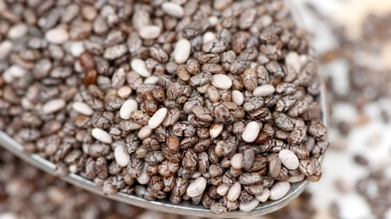 دانه چیا و نقش آن در رژیمهای گیاهخواری و وگان